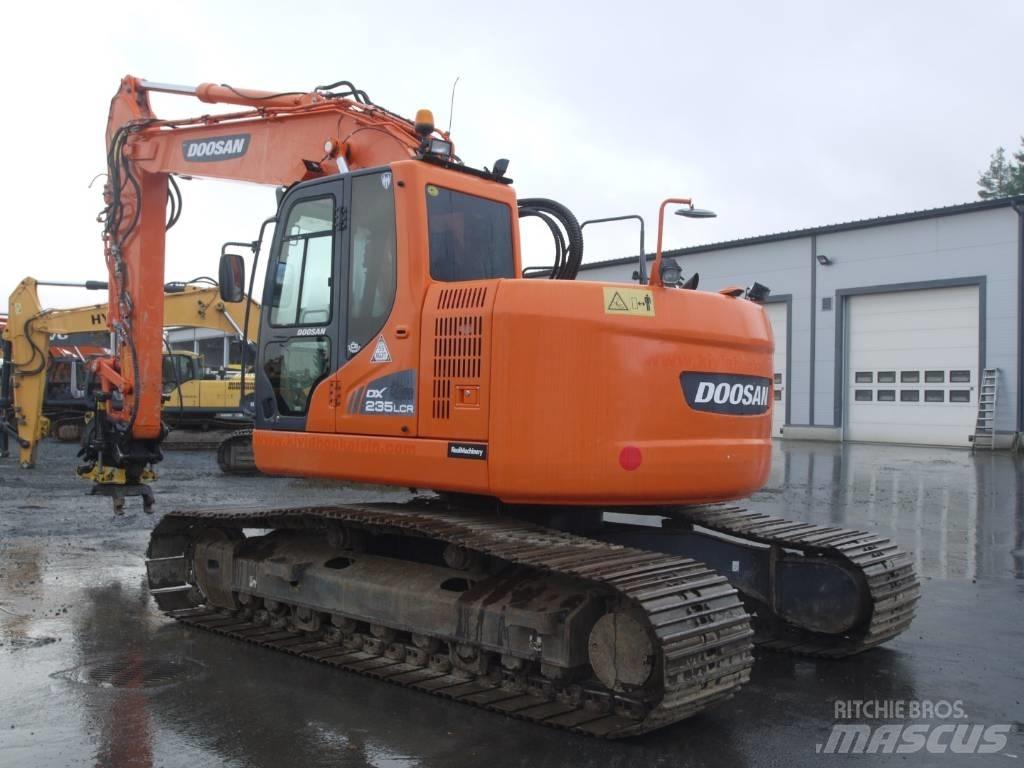 Doosan DX 235 LCR Bandgrävare