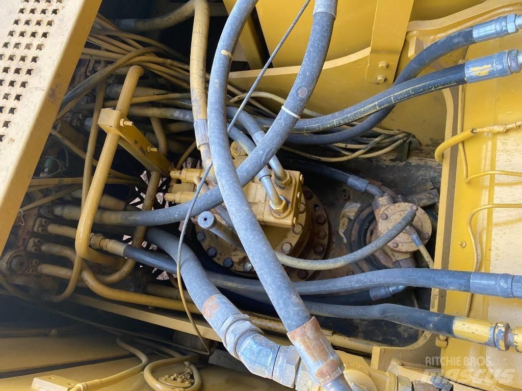 CAT 320 B Bandgrävare