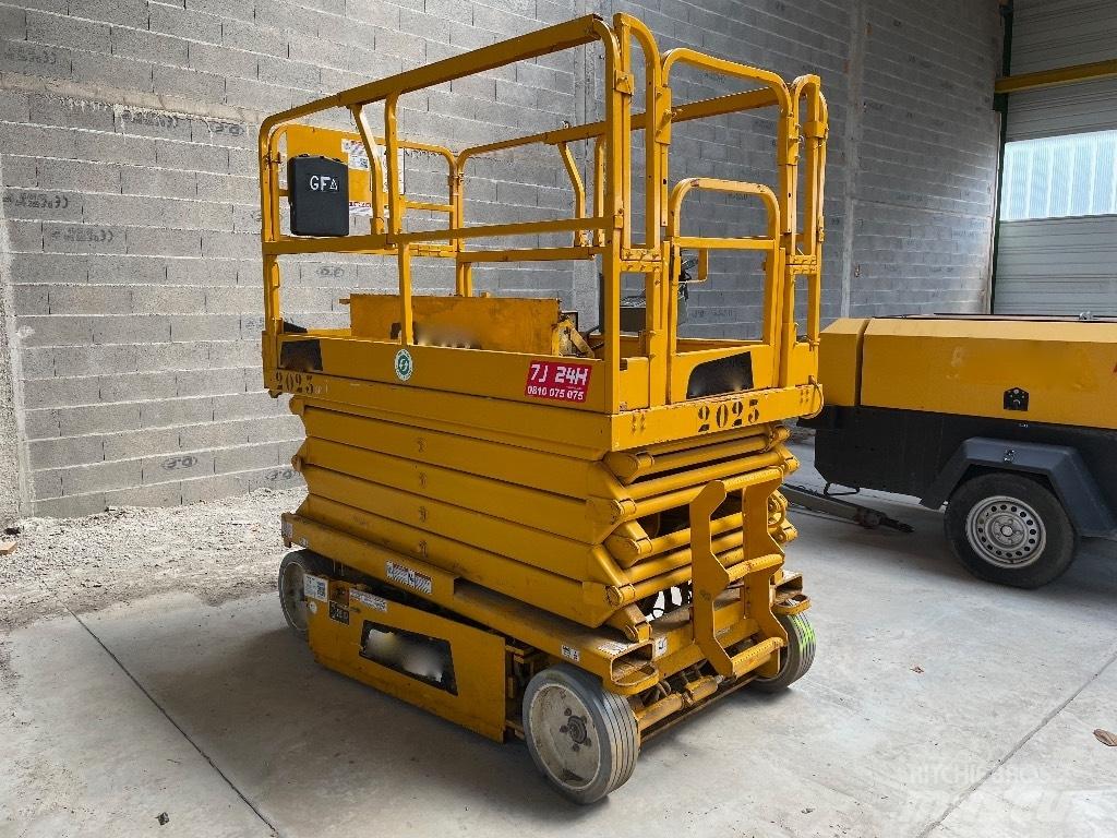 JLG 3246 ** A REPARER** Saxliftar
