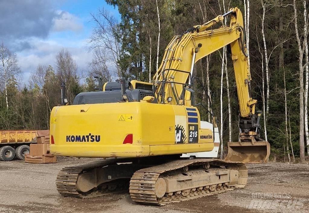 Komatsu HB 215 LC-2 Bandgrävare