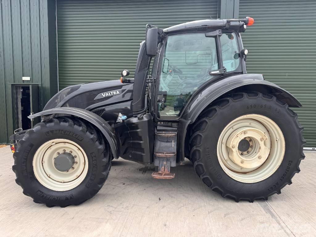Valtra T 174 Traktorer