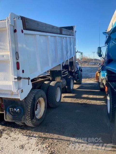Mack GU813 Tippbilar
