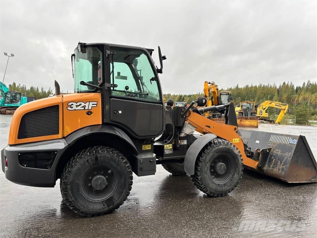 CASE 321f Hjullastare