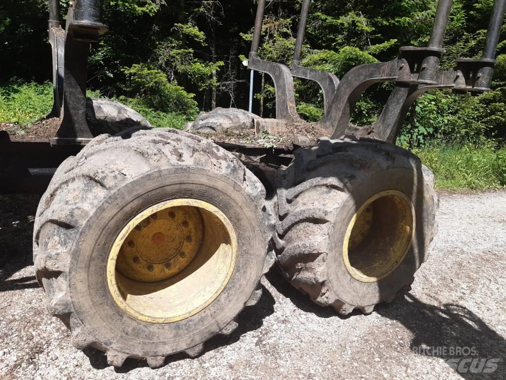John Deere 1110G Skotare