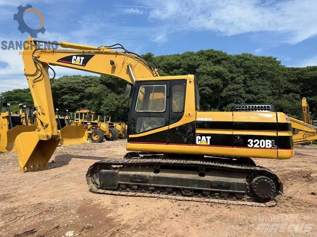 CAT 320 B L Bandgrävare