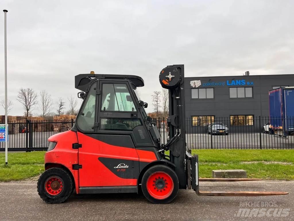 Linde E70-01 Elmotviktstruckar