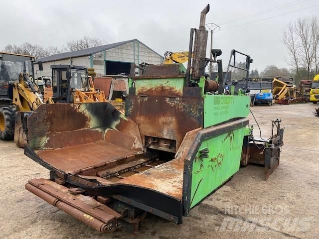 Demag DF 60 C Asfaltsläggningsmaskiner