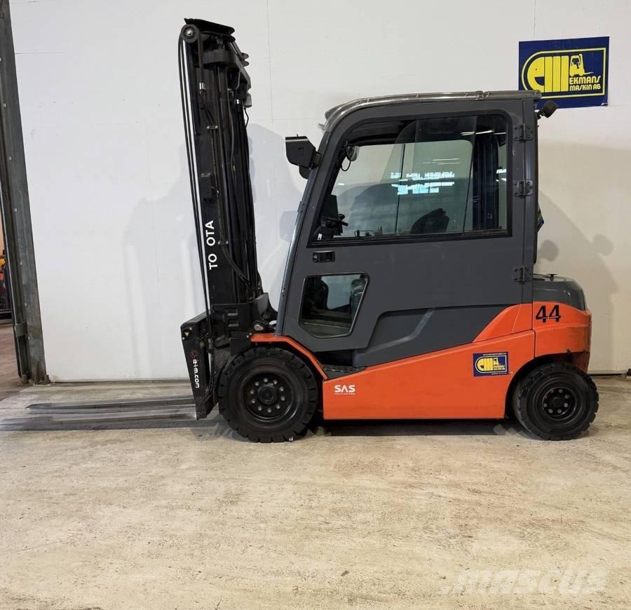 Toyota truck 8FBMT45 Elmotviktstruckar