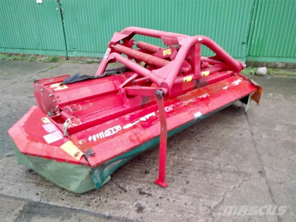 JF 2800 Slåtterkrossar