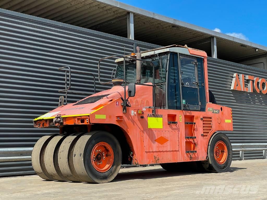 Ammann AP 240 Pneumatiska Hjulvältar