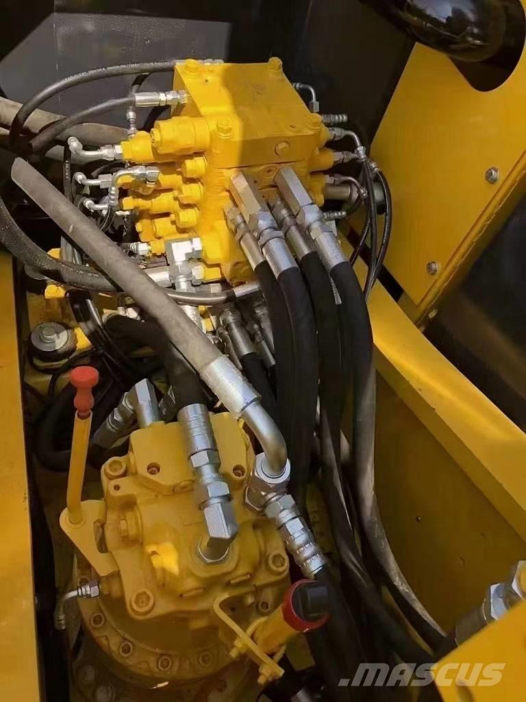 Komatsu 160-7 Bandgrävare
