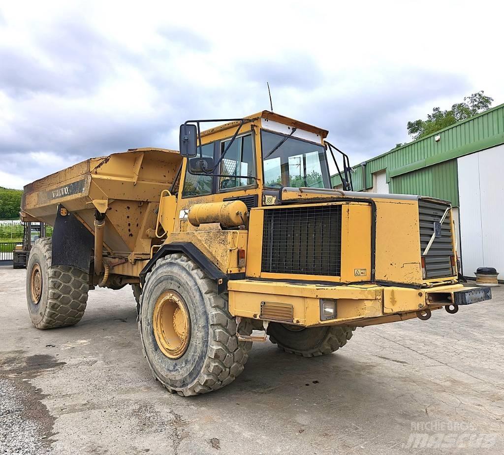 Volvo A 25 C Midjestyrd dumper