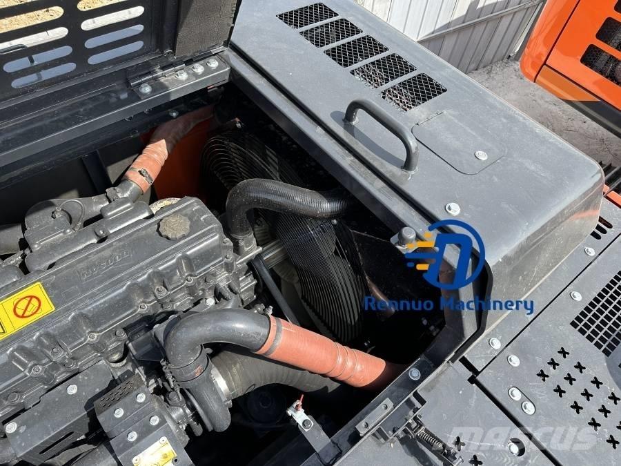 Doosan DX 340 Bandgrävare