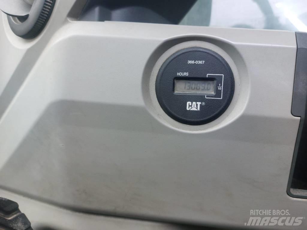 CAT 374 F Bandgrävare