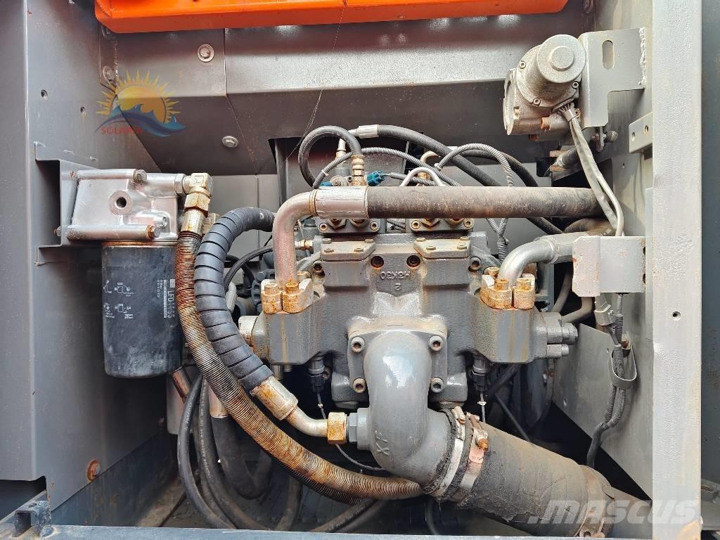 Hitachi ZX 200 Bandgrävare