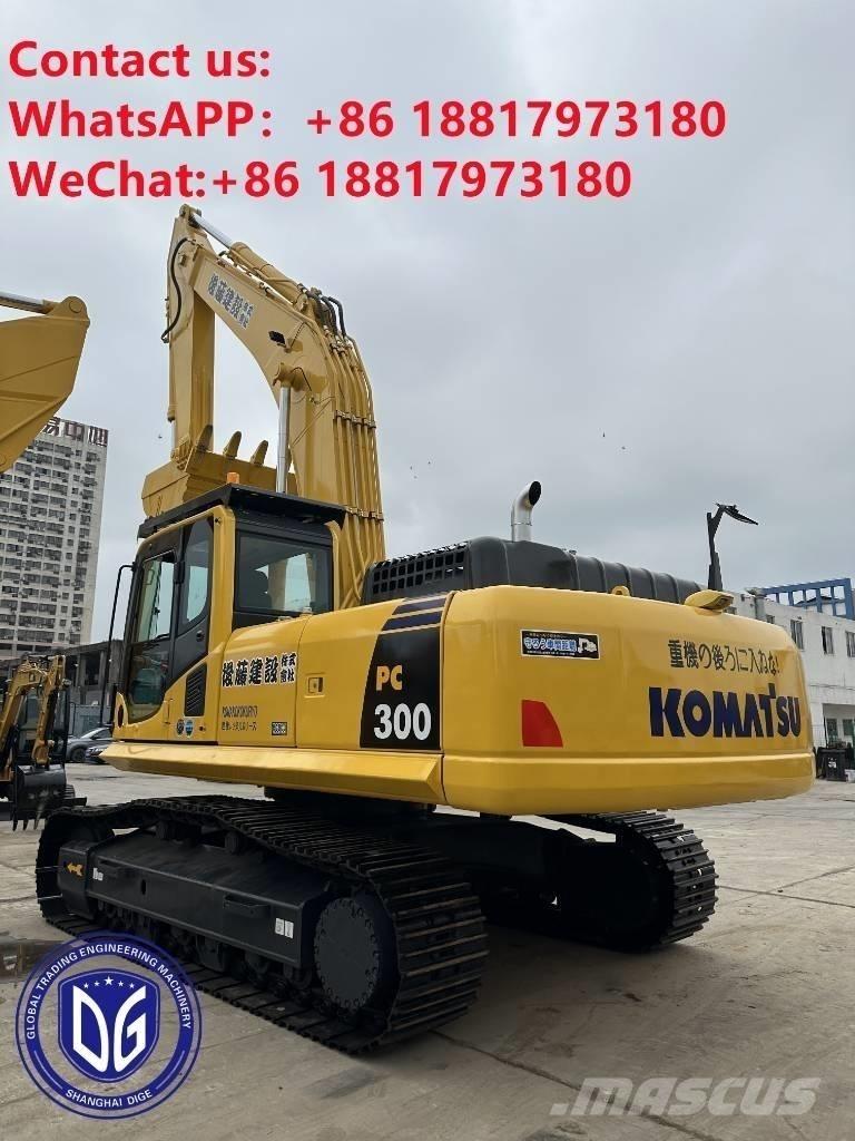 Komatsu PC300-8N1 Bandgrävare