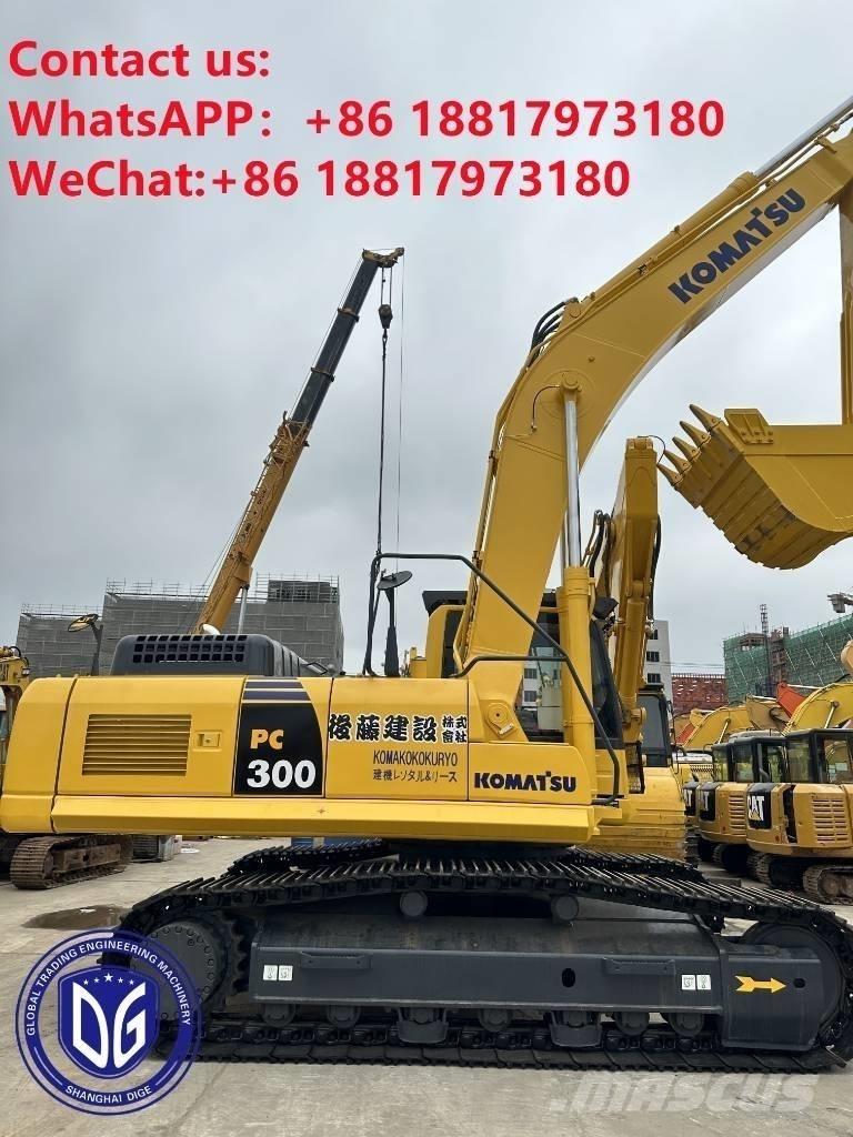 Komatsu PC300-8N1 Bandgrävare