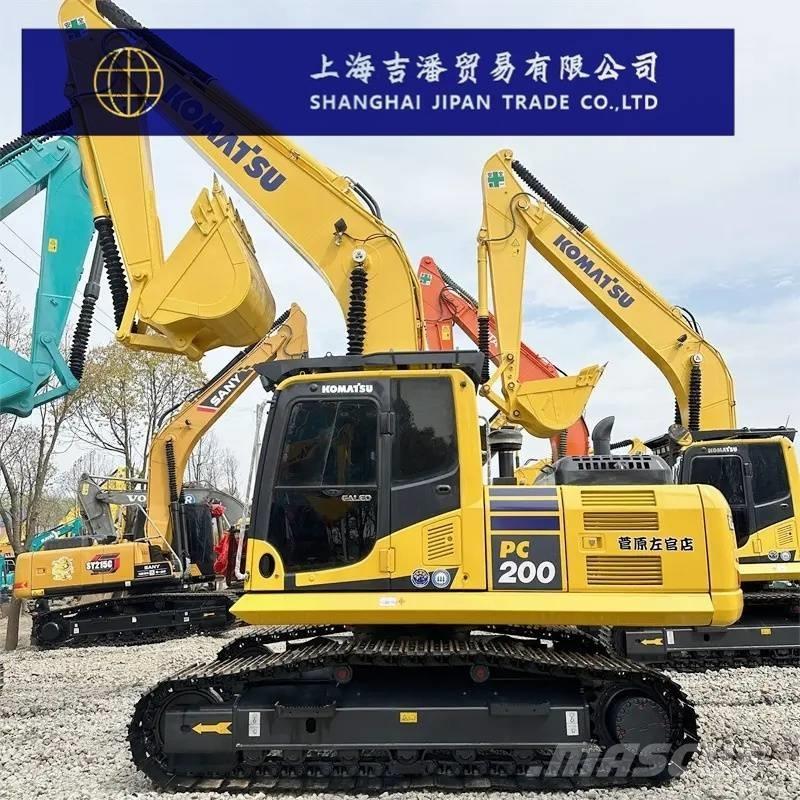 Komatsu PC 220-8 Bandgrävare