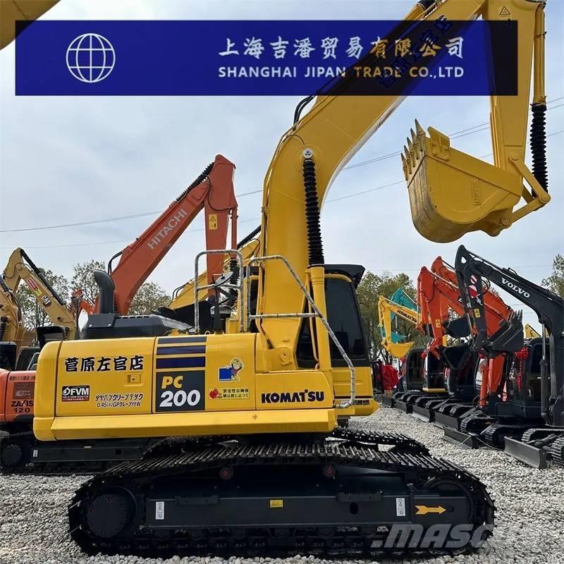 Komatsu PC 220-8 Bandgrävare
