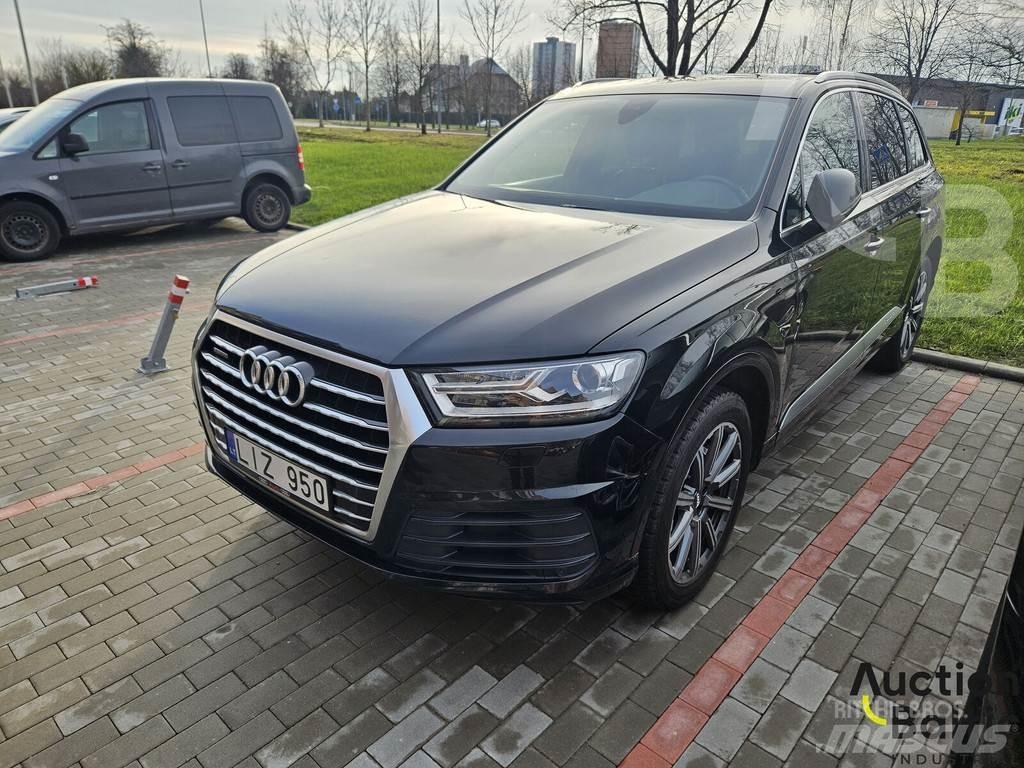 Audi Q7 Personbilar