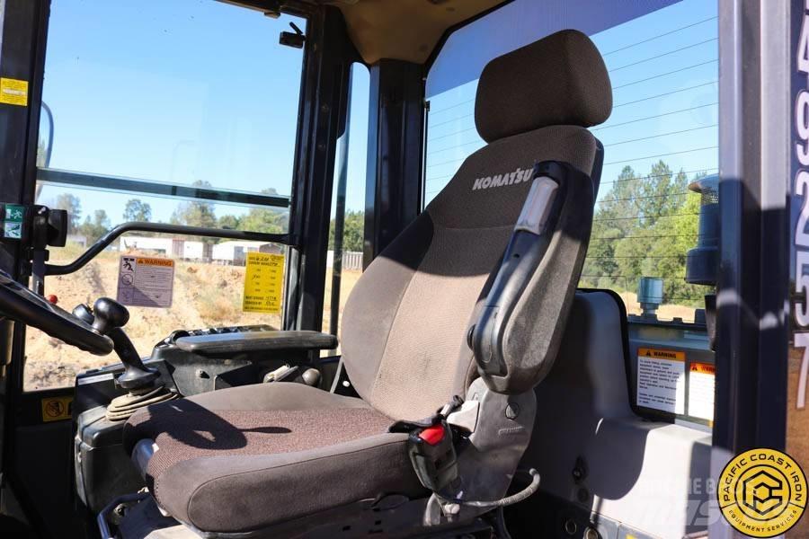 Komatsu WA 320-7 Hjullastare