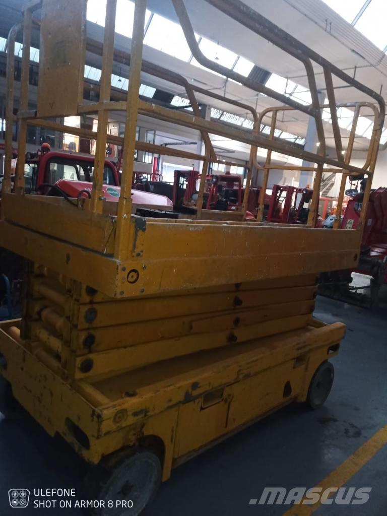 Haulotte Compact 12 Saxliftar