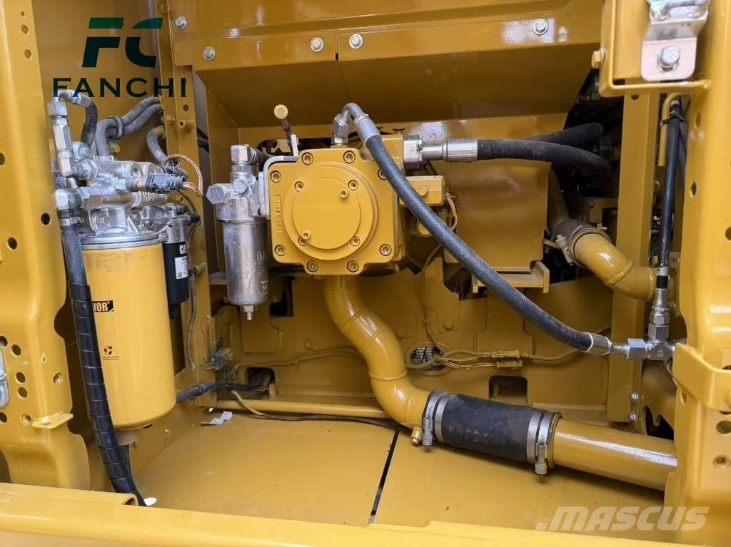 CAT 320 Bandgrävare