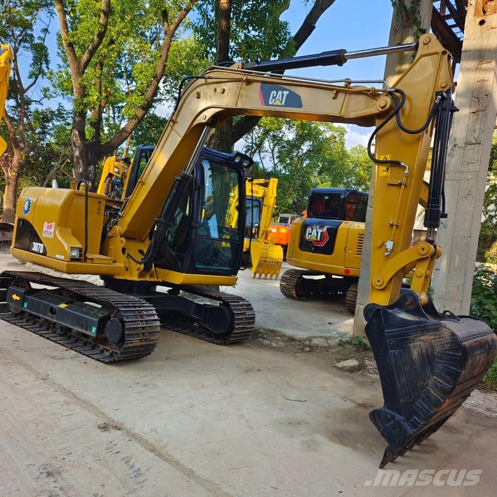 CAT 307 D Midigrävmaskiner 7t - 12t