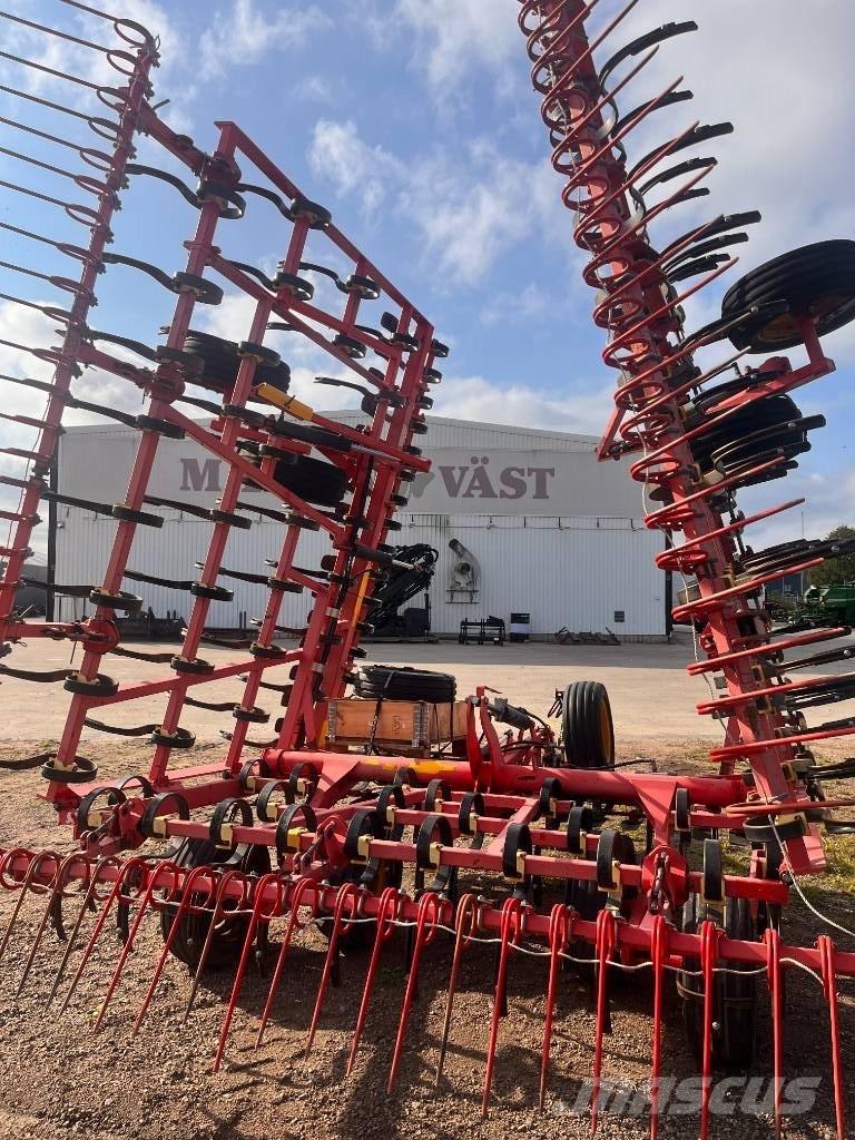 Väderstad NZG 800 Harvar