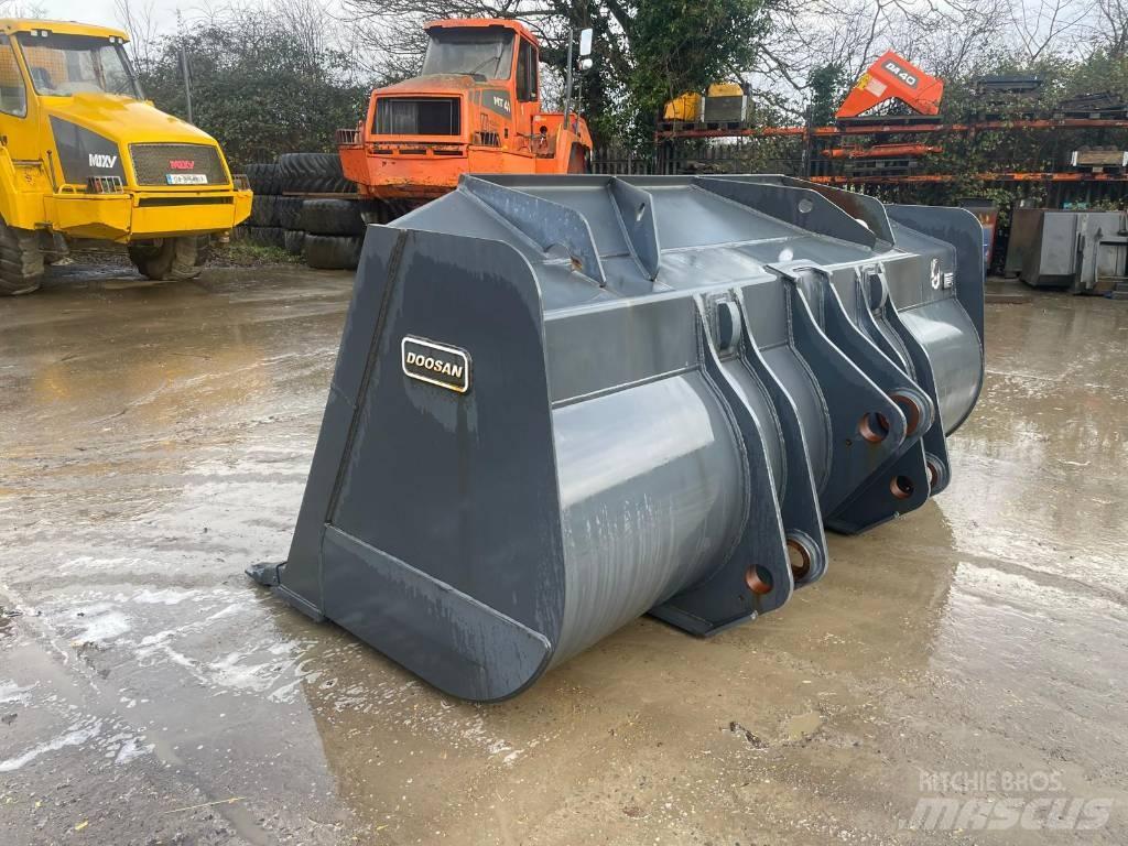Doosan DL 420-3 Skopor