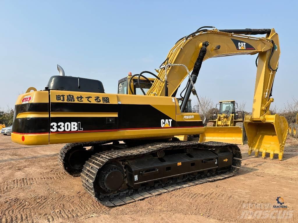 CAT 330 B L Bandgrävare