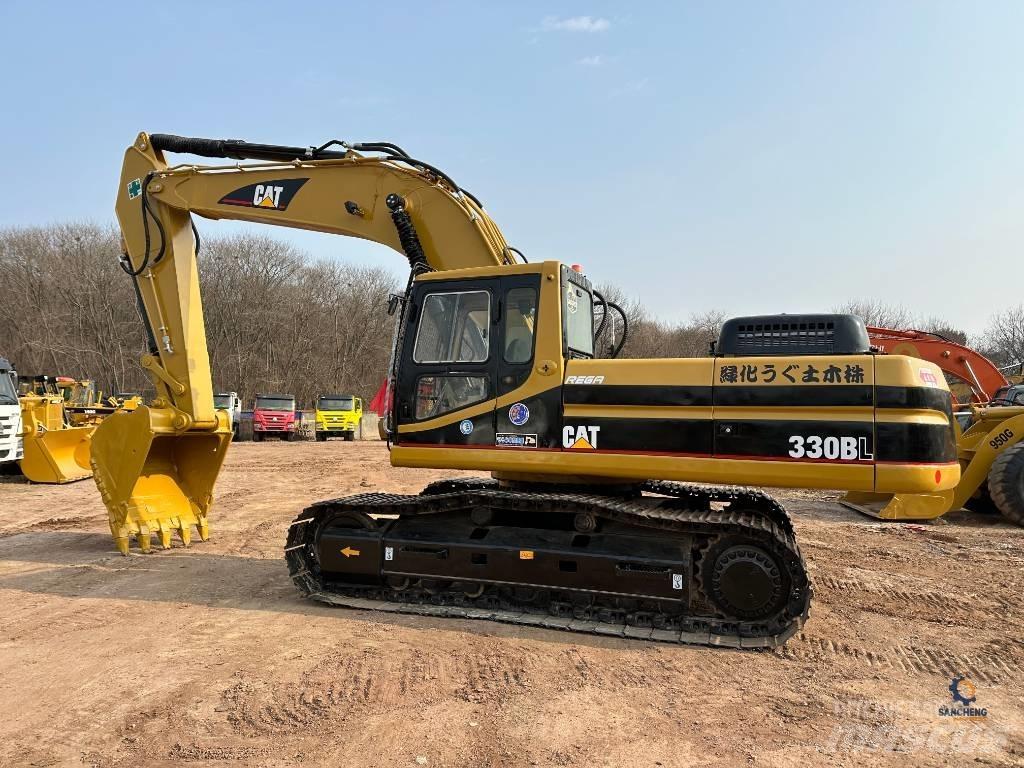 CAT 330 B L Bandgrävare