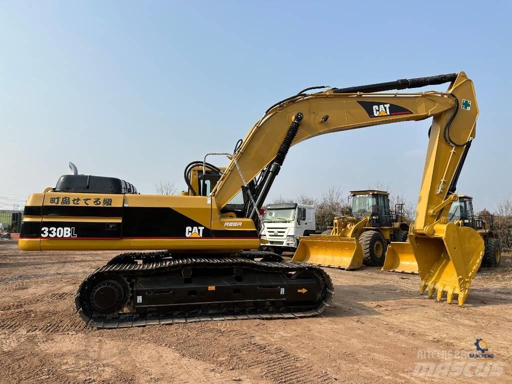 CAT 330 B L Bandgrävare