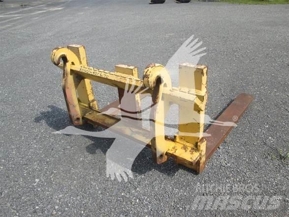  CE LOADER Gafflar