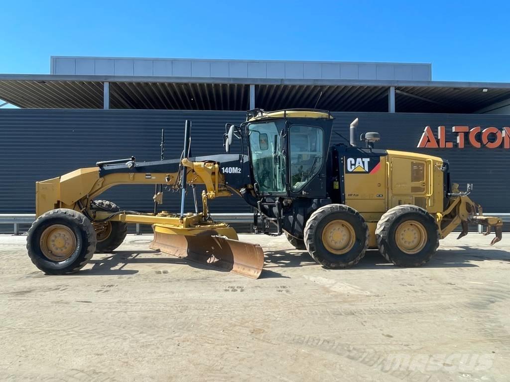 CAT 140 M2 Väghyvlar