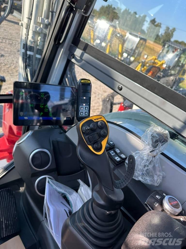 Takeuchi TB 395 W Hjulgrävare