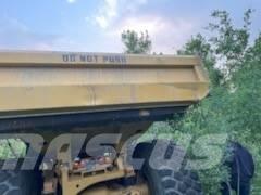 CAT 740 B Midjestyrd dumper