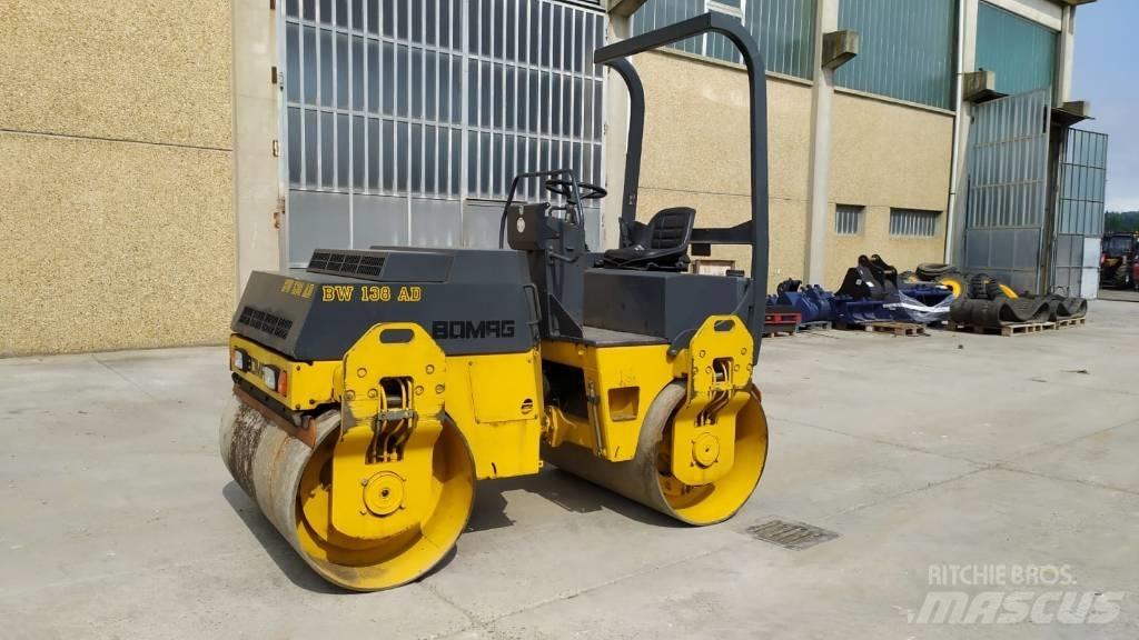 Bomag BW 138 AD Tvåvalsvältar