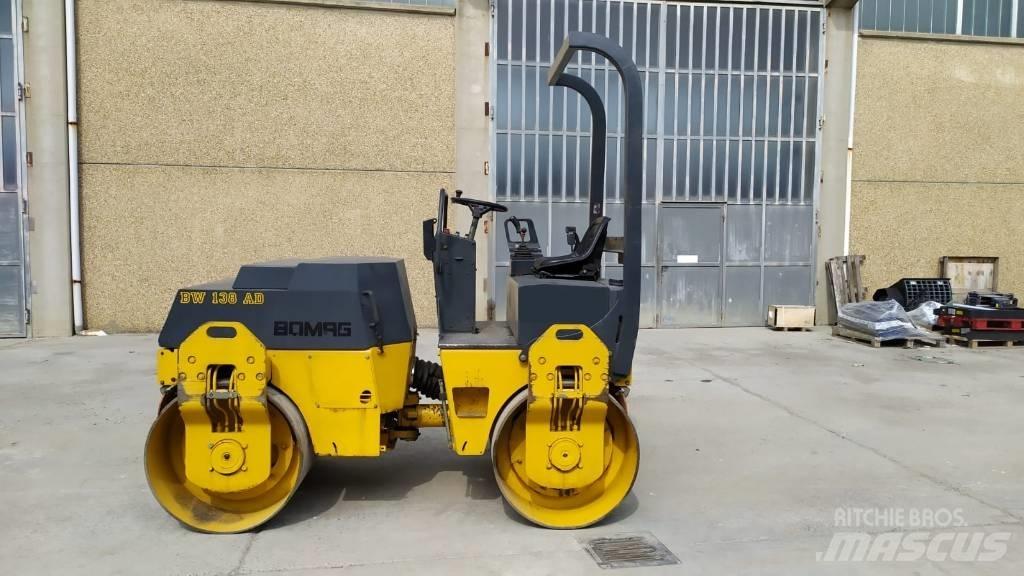 Bomag BW 138 AD Tvåvalsvältar
