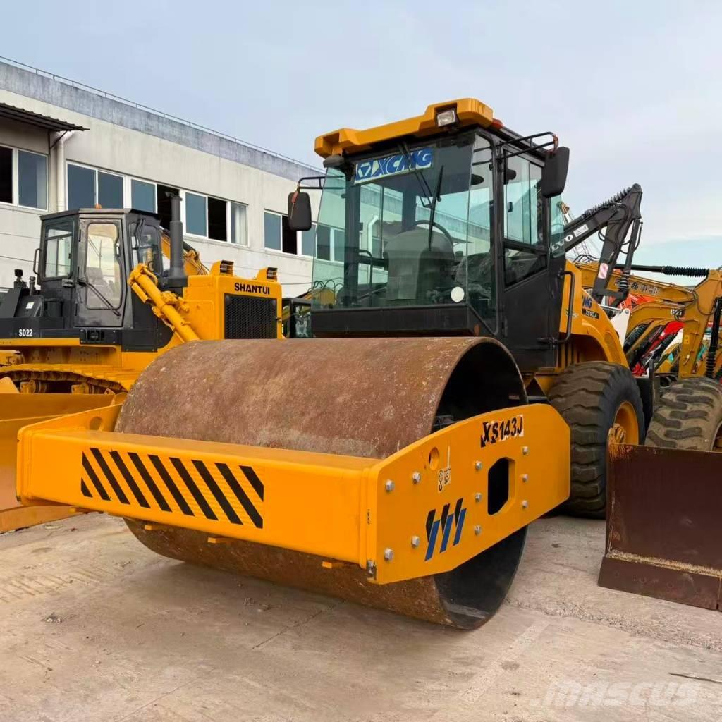 XCMG XS143J Envalsvältar