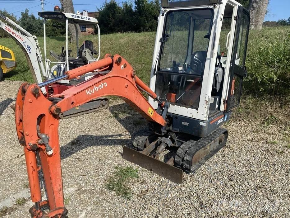Takeuchi TB 215 R Minigrävare < 7t