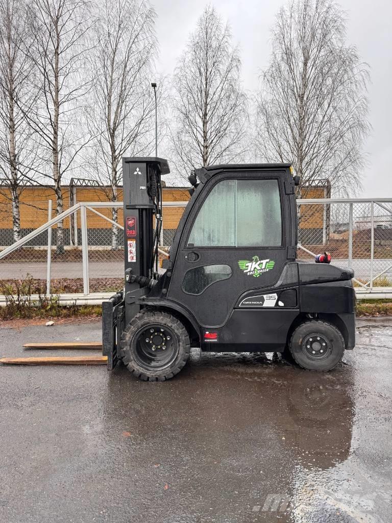 Mitsubishi FD 35 N3 Dieselmotviktstruckar