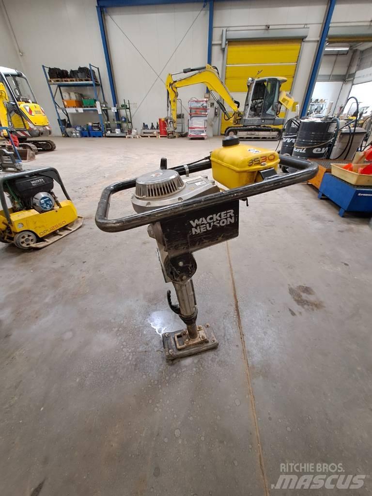 Wacker Neuson BS30 Stampar