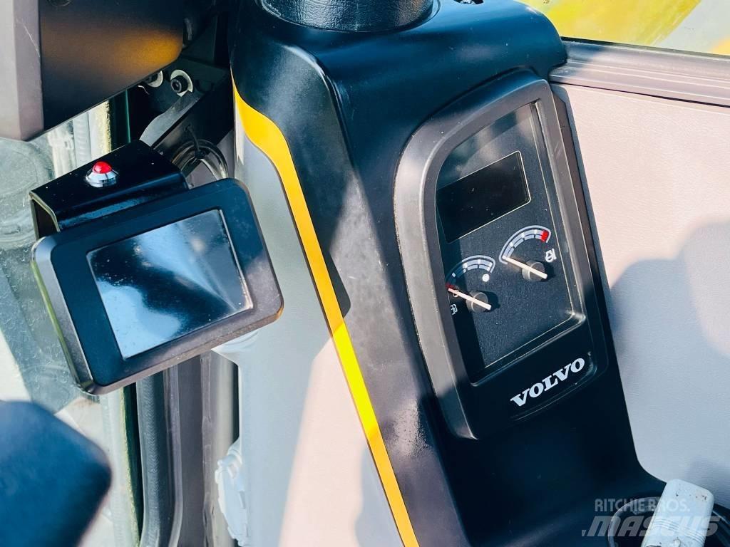 Volvo ECR 88 D Bandgrävare