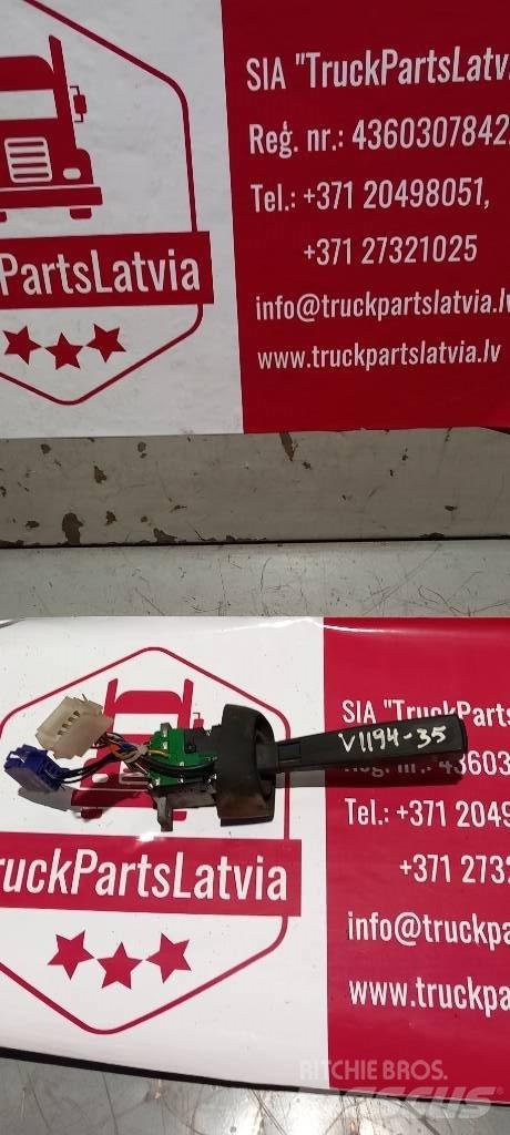Volvo FH 12.   3172171 Hytter och interiör