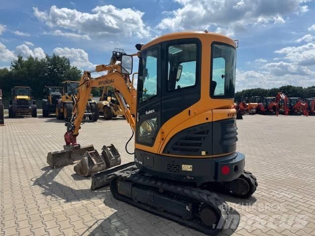 Hyundai R25Z-9 AK Minigrävare < 7t