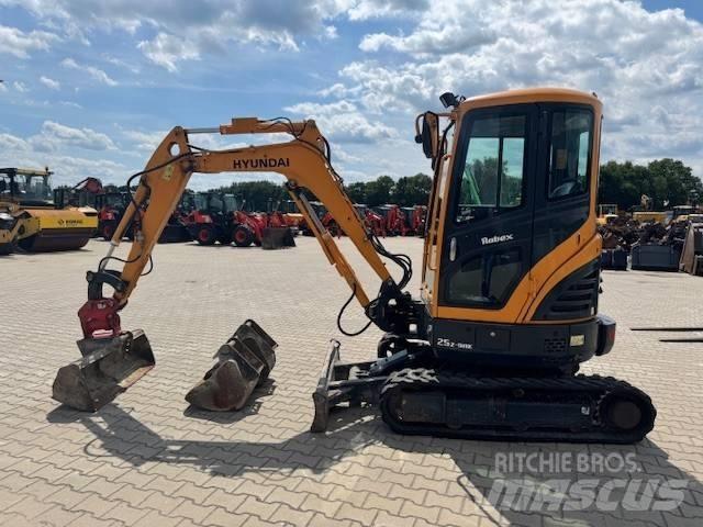 Hyundai R25Z-9 AK Minigrävare < 7t