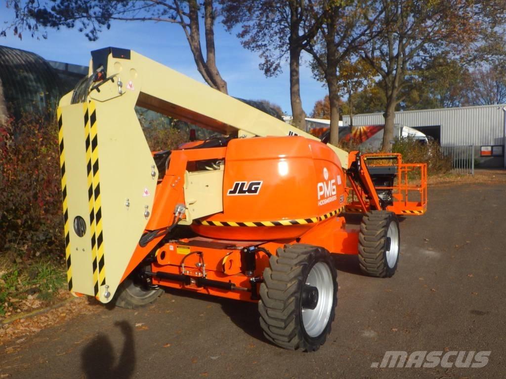 JLG 600AJ Bomliftar