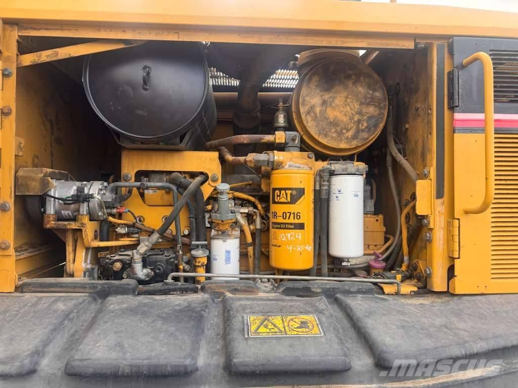 CAT 140 H Väghyvlar