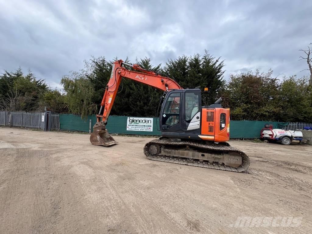 Hitachi ZX 135 US-6 Bandgrävare